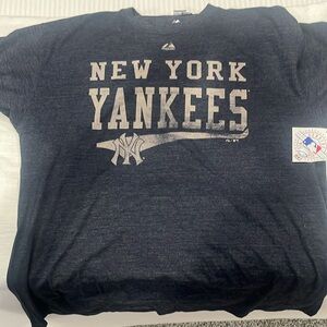 New with tags New York Yankees T-Shirt 3XL